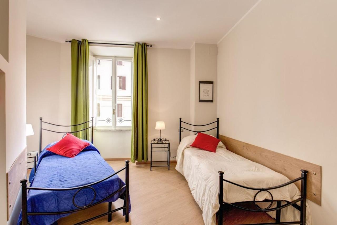 Lovely 4-Bedroom Apartment 30M Sangiovanni Metro Róma Kültér fotó