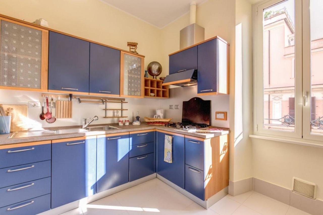 Lovely 4-Bedroom Apartment 30M Sangiovanni Metro Róma Kültér fotó