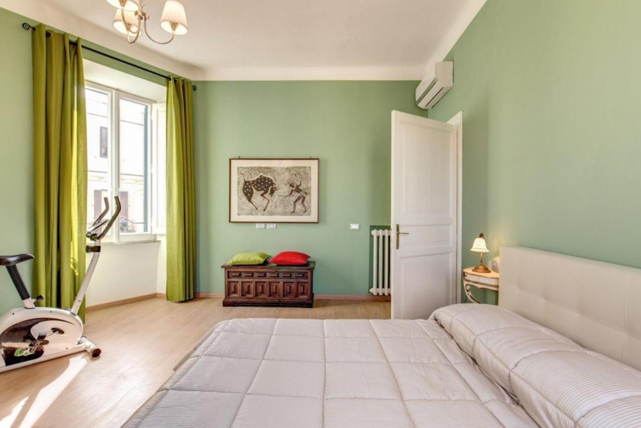 Lovely 4-Bedroom Apartment 30M Sangiovanni Metro Róma Kültér fotó