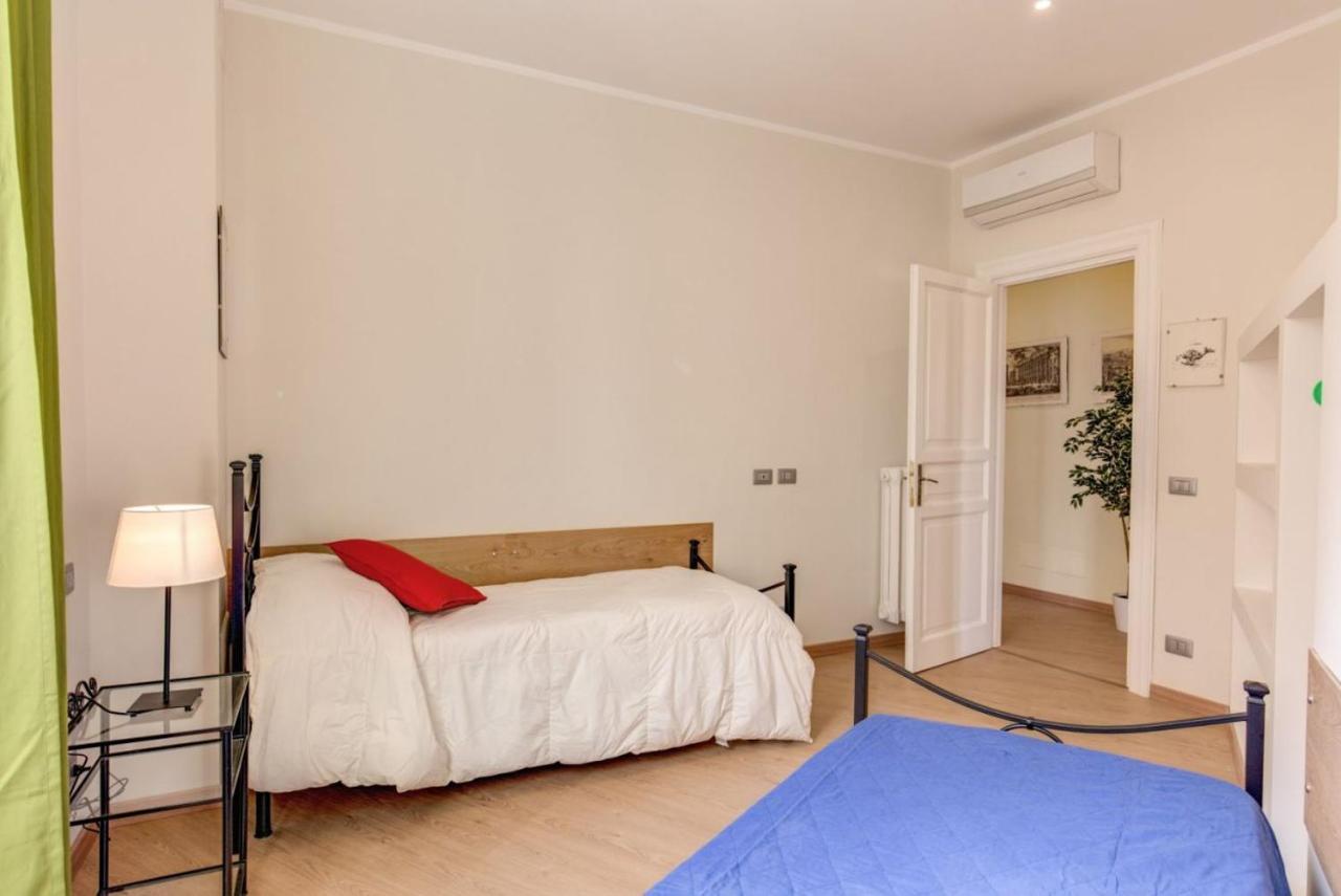 Lovely 4-Bedroom Apartment 30M Sangiovanni Metro Róma Kültér fotó