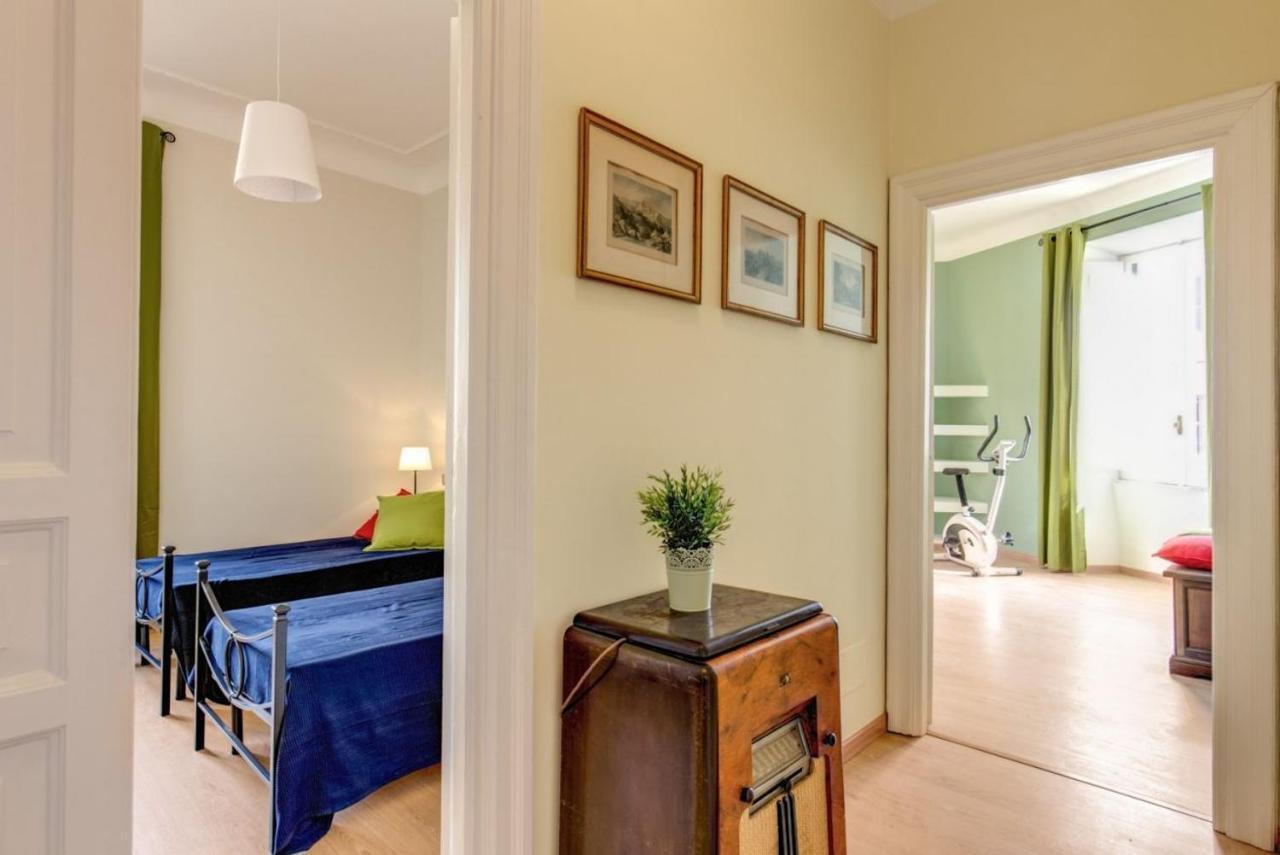 Lovely 4-Bedroom Apartment 30M Sangiovanni Metro Róma Kültér fotó