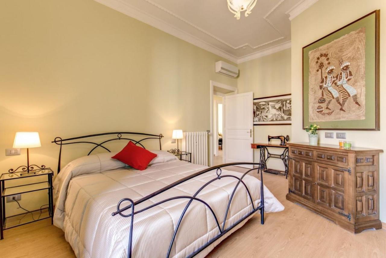 Lovely 4-Bedroom Apartment 30M Sangiovanni Metro Róma Kültér fotó